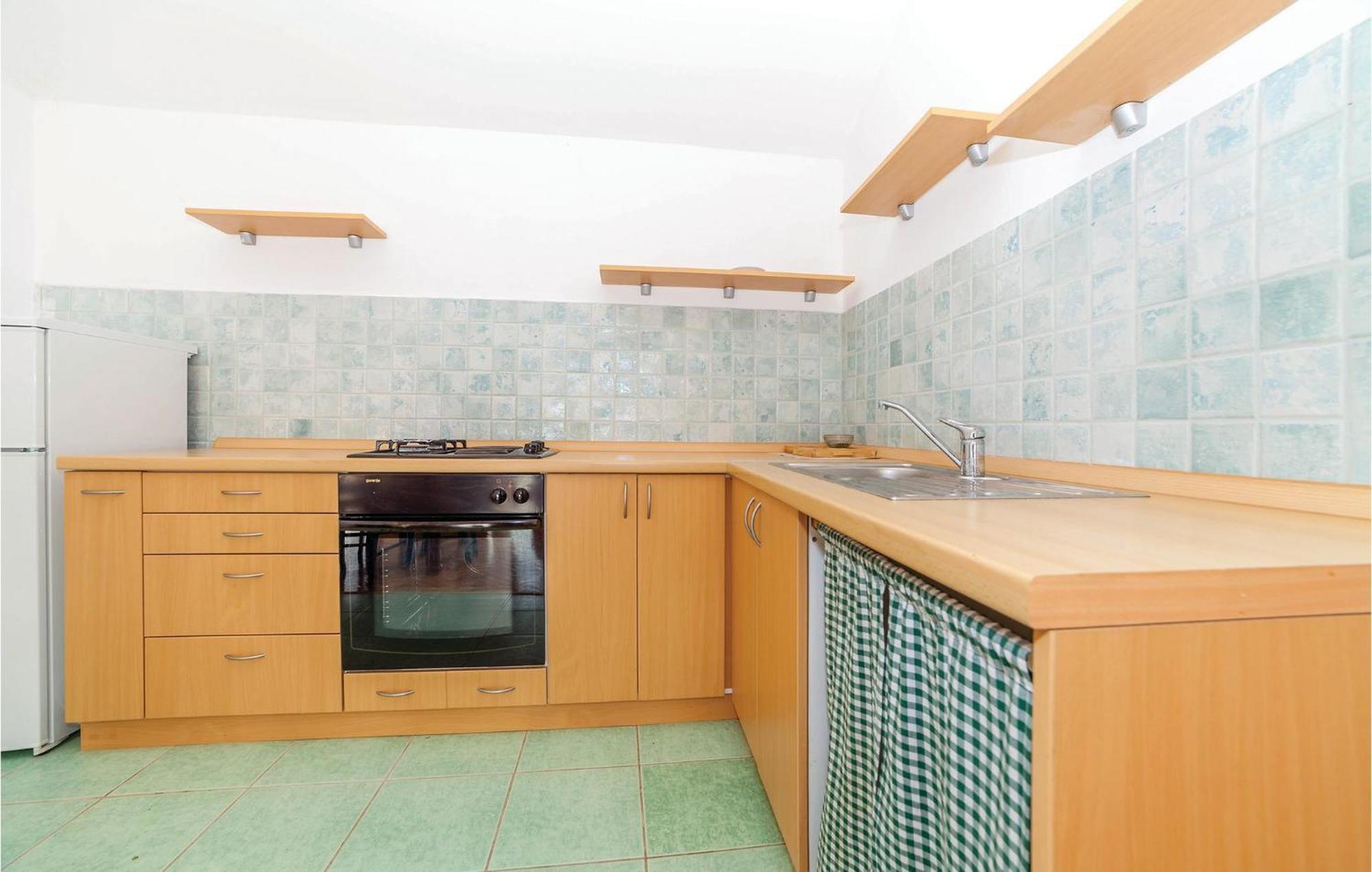 7 Bedroom Pet Friendly Home In Crni Kal Crni Kal  Esterno foto