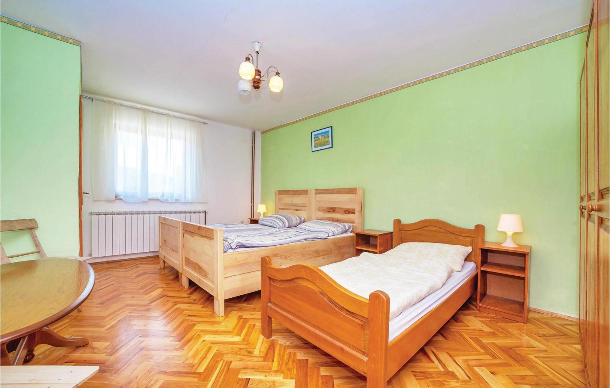 7 Bedroom Pet Friendly Home In Crni Kal Crni Kal  Esterno foto