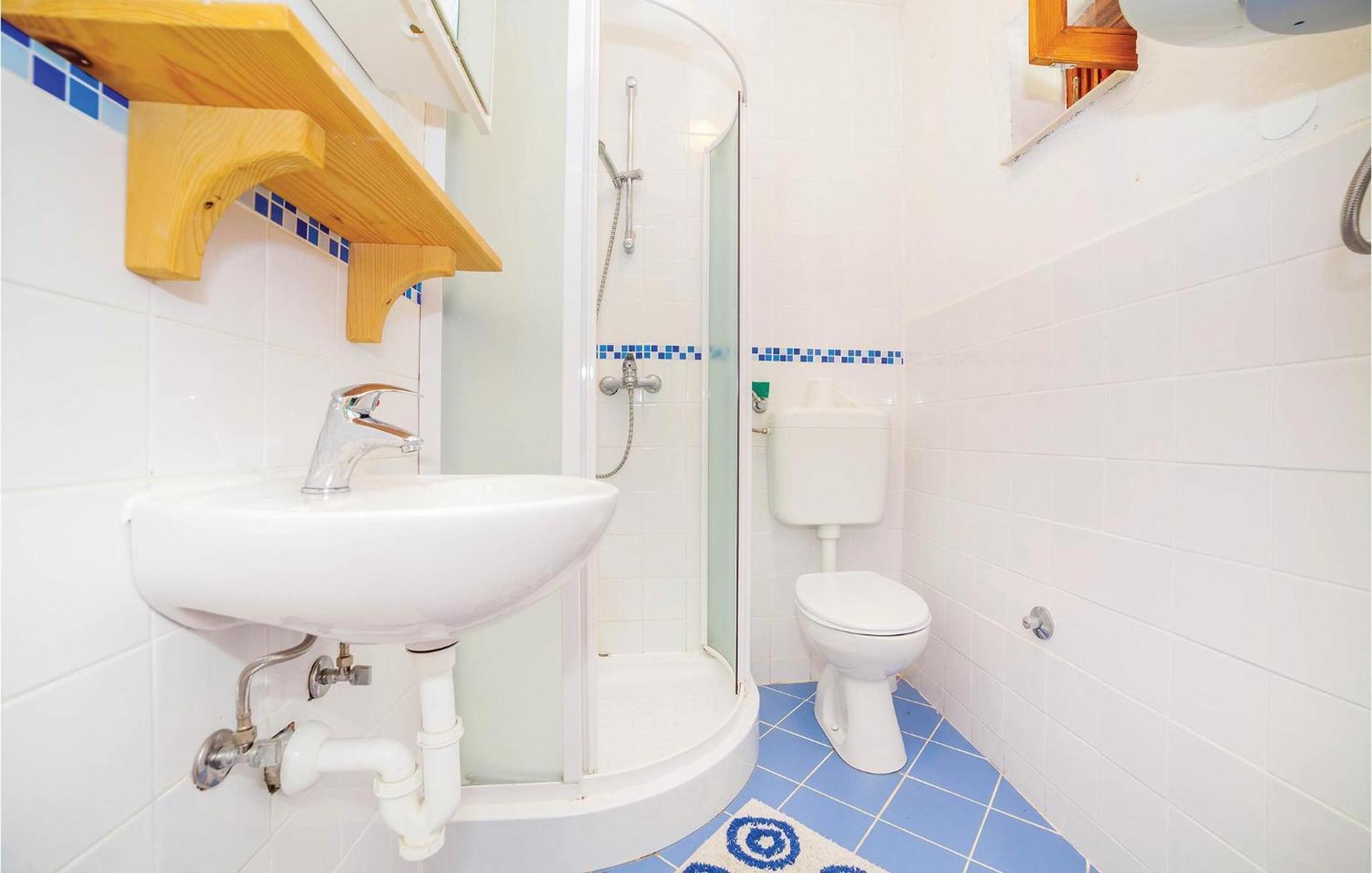 7 Bedroom Pet Friendly Home In Crni Kal Crni Kal  Esterno foto