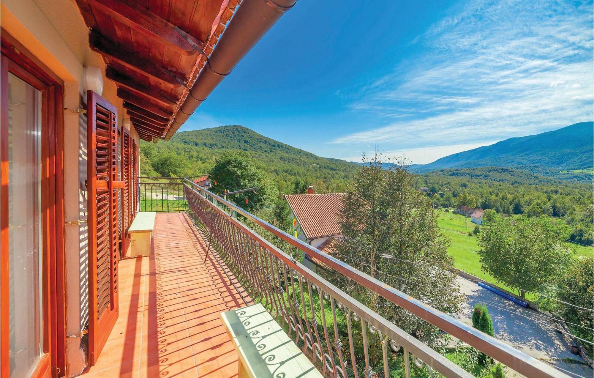 7 Bedroom Pet Friendly Home In Crni Kal Crni Kal  Esterno foto