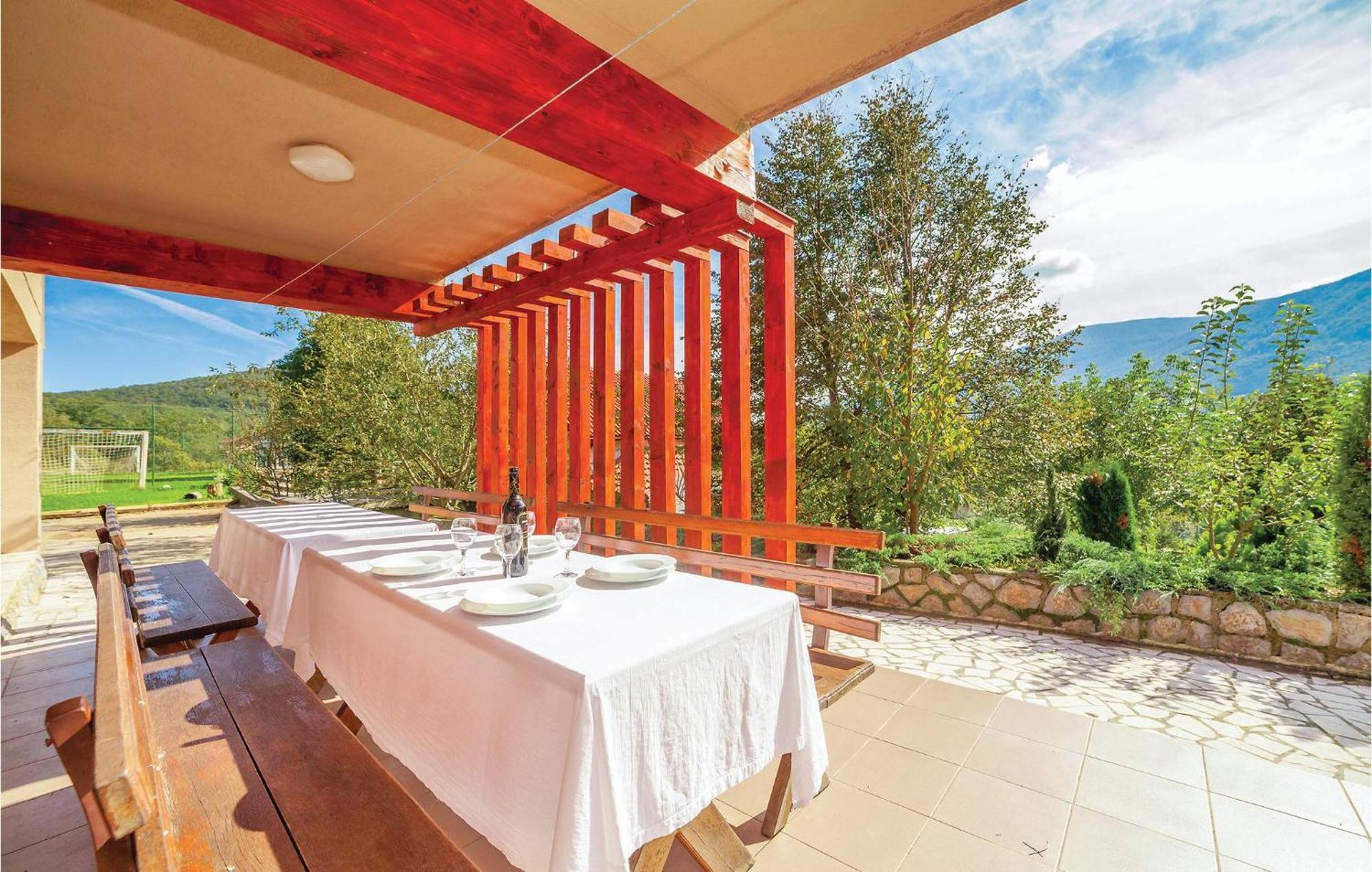 7 Bedroom Pet Friendly Home In Crni Kal Crni Kal  Esterno foto