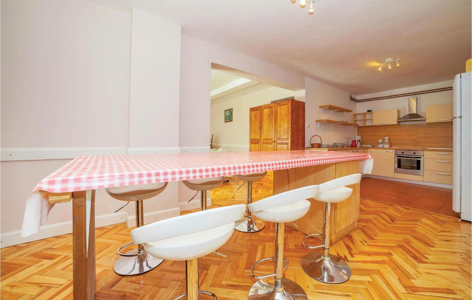 7 Bedroom Pet Friendly Home In Crni Kal Crni Kal  Esterno foto