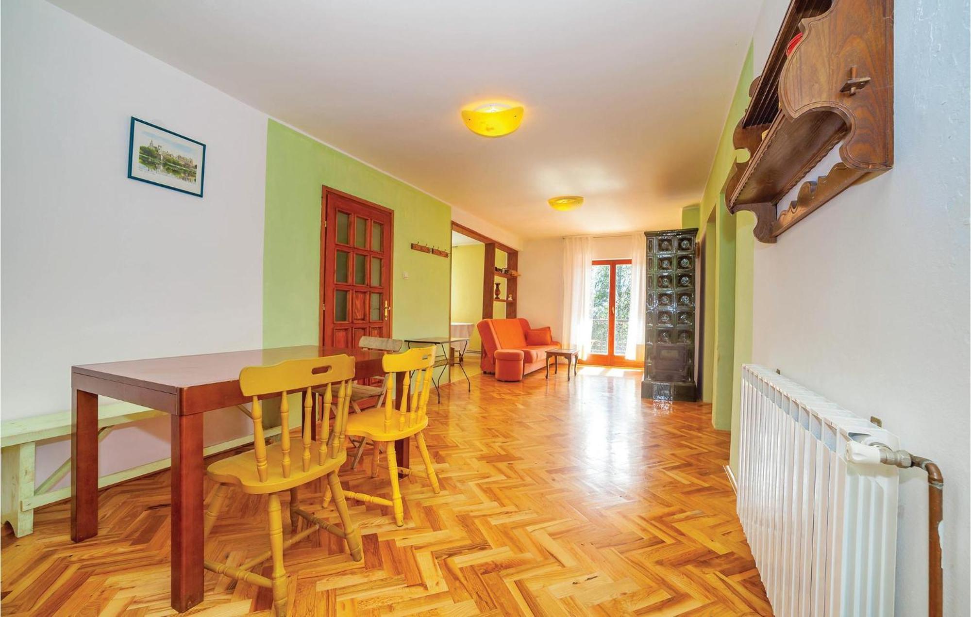 7 Bedroom Pet Friendly Home In Crni Kal Crni Kal  Esterno foto