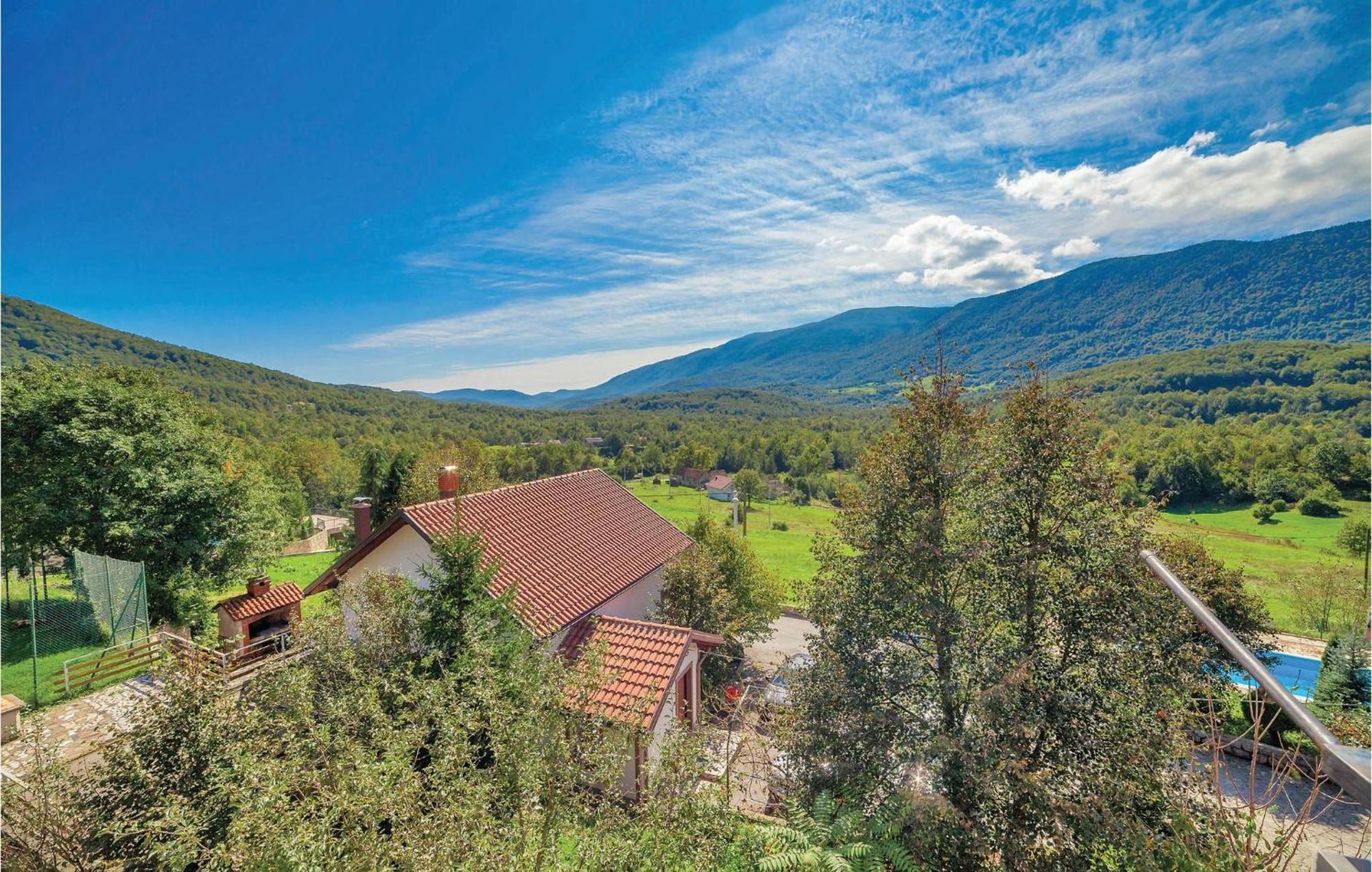 7 Bedroom Pet Friendly Home In Crni Kal Crni Kal  Esterno foto